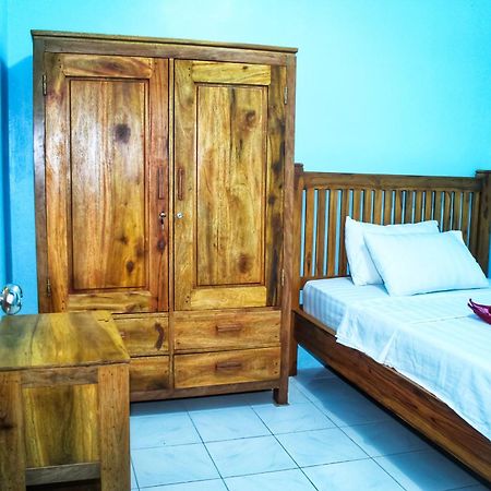 Kj Purple House Senggigi Apartment ภายนอก รูปภาพ